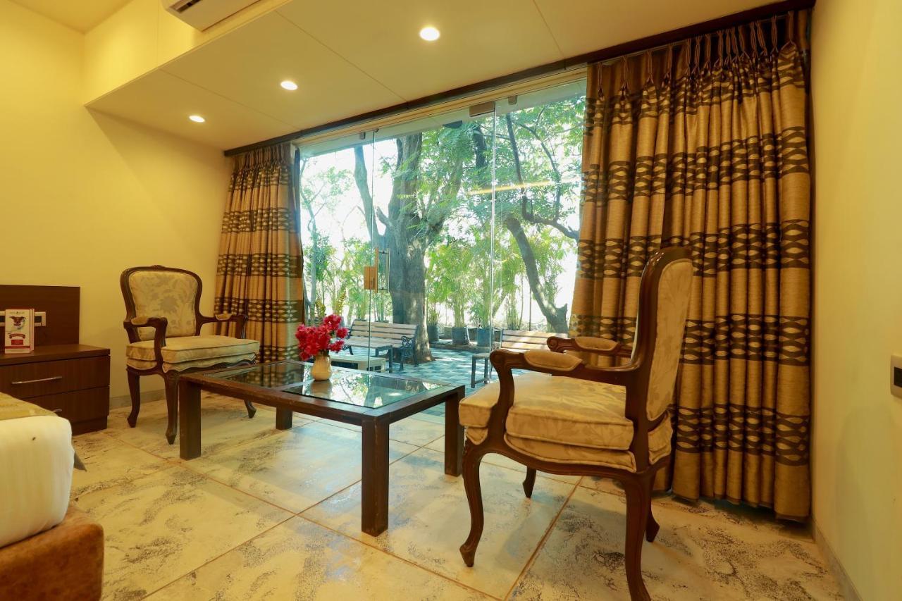 Manas Resort With Petting Zoo, Igatpuri Exterior foto