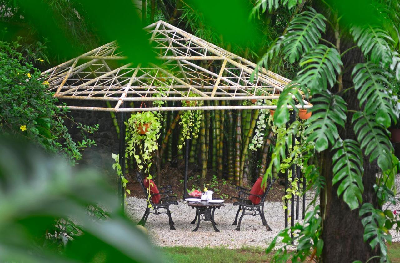 Manas Resort With Petting Zoo, Igatpuri Exterior foto
