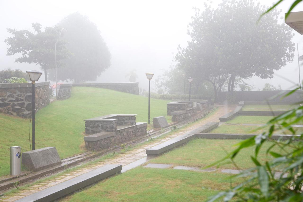 Manas Resort With Petting Zoo, Igatpuri Exterior foto